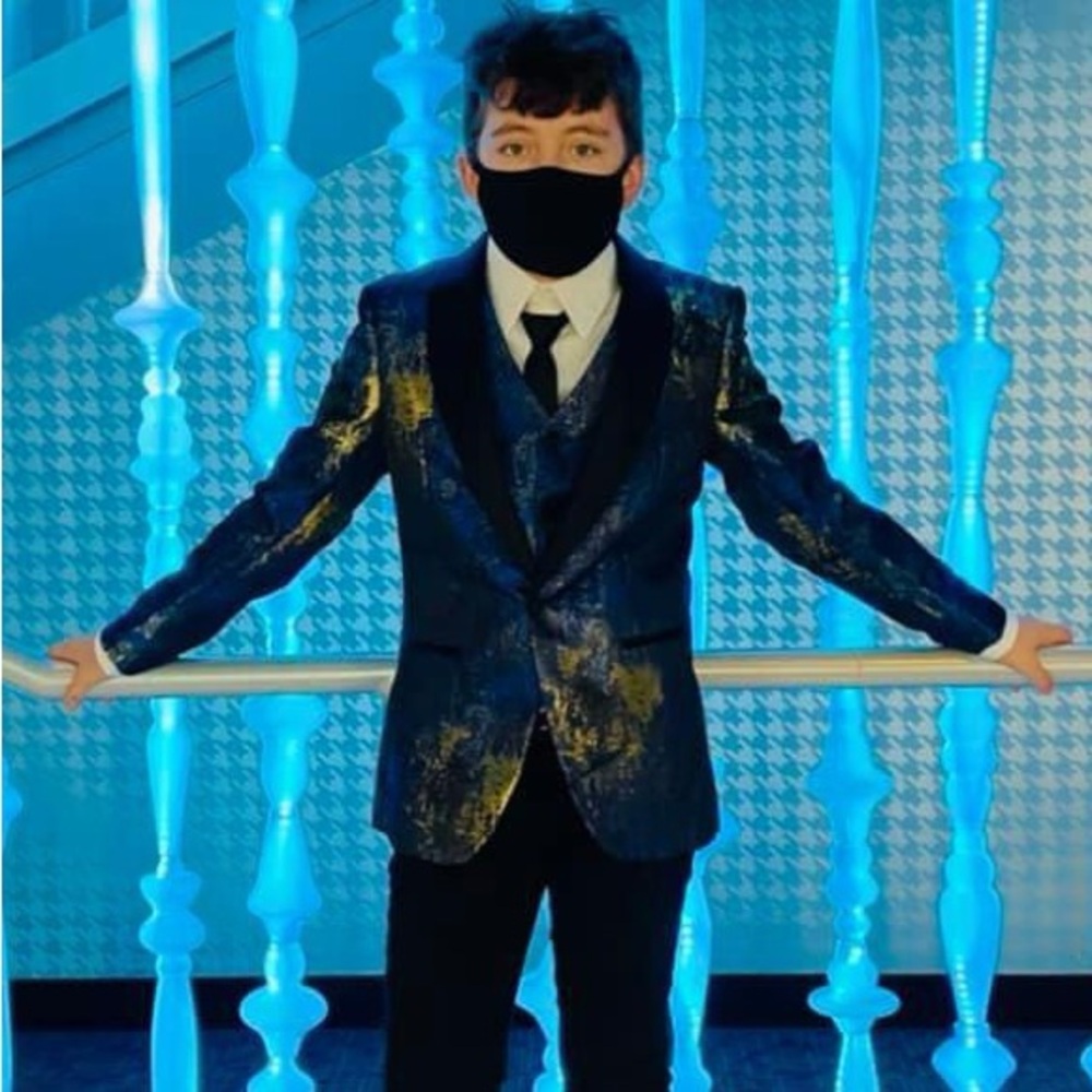 Elpa Boys Suit size 16